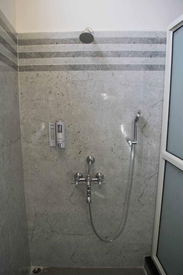 Hotel Da Blanche Shillong Zewnętrze zdjęcie